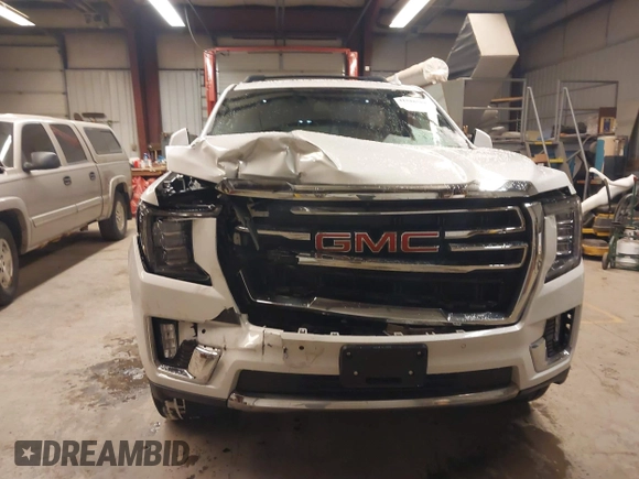 2021 GMC Yukon XL SLT with VIN 1GKS2GKD2MR428489, listed as a IAAI auction lot 41516581 with 69,472 mi miles. Bid and sale history available at carsss.com. Image 12.