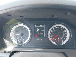 2019 Ram 1500 Tradesman z VIN 1C6RR7FG6KS590438, wystawiony jako IAAI lot #42086963 z przebiegiem 81 328 mil mil oraz . Historia ofert i sprzedaży dostępna na DreamBid. Obrazek 7.