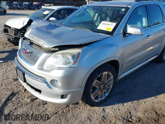 2011 GMC Acadia Denali with VIN 1GKKVTED0BJ403615, listed as a IAAI auction lot 40858532 with 204,232 mi miles. Bid and sale history available at carsss.com. Image 6.