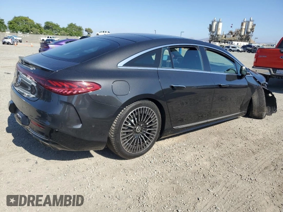 2022 Mercedes-Benz EQS 450+ z VIN W1KCG2DB2NA014795, wystawiony jako Copart lot #57669685 z przebiegiem Nie podano mil oraz Szkoda całkowita • Salvage title. Historia ofert i sprzedaży dostępna na DreamBid. Obrazek 3.