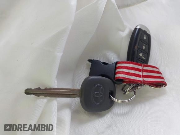 2014 Toyota Sienna SE with VIN 5TDXK3DC1ES422510, listed as a IAAI auction lot 41030376 with Not Provided miles and . Bid and sale history available at DreamBid. Image 11.