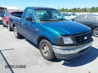 2000 Ford F-150 XL z VIN 3FTZF1722YMA80722, wystawiony jako IAAI lot #40449042 z przebiegiem 205 576 mil mil oraz . Historia ofert i sprzedaży dostępna na DreamBid. Obrazek 1.