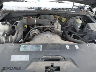 2002 Chevrolet Silverado 1500 with VIN 1GCEC14W52Z150878, listed as a IAAI auction lot 41603704 with 270,802 mi miles. Bid and sale history available at carsss.com. Image 10.