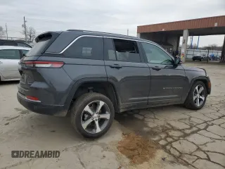 2024 Jeep Grand Cherokee Limited with VIN 1C4RJHBG8RC697037, listed as a Copart auction lot 47288305 with 6,971 mi miles and Salvage title. Bid and sale history available at DreamBid. Image 3.