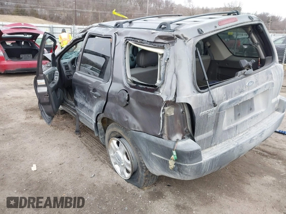 2004 Ford Escape XLT with VIN 1FMCU93104KA88855, listed as a IAAI auction lot 41433173 with 136,355 mi miles and . Bid and sale history available at DreamBid. Image 3.