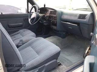 1994 Toyota Pickup with VIN JT4VN93D8R5040210, listed as a IAAI auction lot 42074313 with 175,515 mi miles and . Bid and sale history available at DreamBid. Image 5.