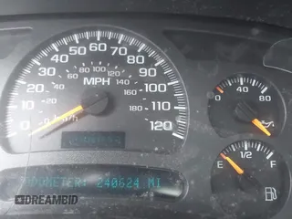 2004 Chevrolet Tahoe LS with VIN 1GNEK13Z64R283822, listed as a IAAI auction lot 42149381 with 240,624 mi miles. Bid and sale history available at carsss.com. Image 7.