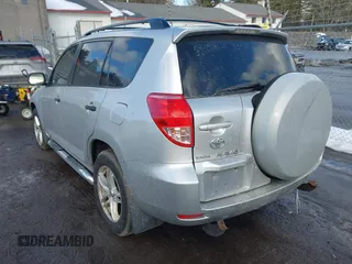 2006 Toyota RAV4 with VIN JTMBK35V865005466, listed as a IAAI auction lot 41481321 with 133,147 mi miles. Bid and sale history available at carsss.com. Image 3.