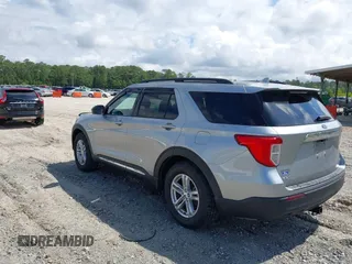 2020 Ford Explorer XLT z VIN 1FMSK7DH9LGB46593, wystawiony jako IAAI lot #42155086 z przebiegiem 90 698 mil mil oraz . Historia ofert i sprzedaży dostępna na DreamBid. Obrazek 3.