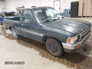 1994 Toyota Pickup DLX z VIN 4TARN81P5RZ297161, wystawiony jako IAAI lot #42081175 z przebiegiem 211 270 mil mil oraz . Historia ofert i sprzedaży dostępna na DreamBid. Obrazek 1.