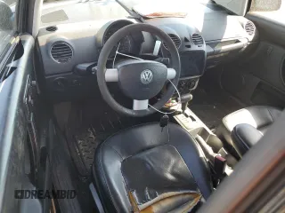 2007 Volkswagen New Beetle Coupe with VIN 3VWRW31CX7M510358, listed as a Copart auction lot 61834784 with 103,952 mi miles and Salvage Title. Bid and sale history available at carsss.com. Image 8.