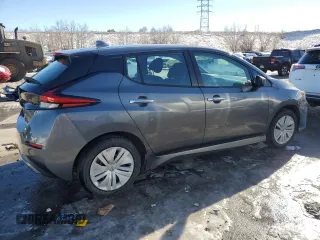 2025 Nissan LEAF S with VIN 1N4AZ1BV7SC563689, listed as a Copart auction lot 88544535 with 1,305 mi miles and Salvage Title. Bid and sale history available at carsss.com. Image 3.