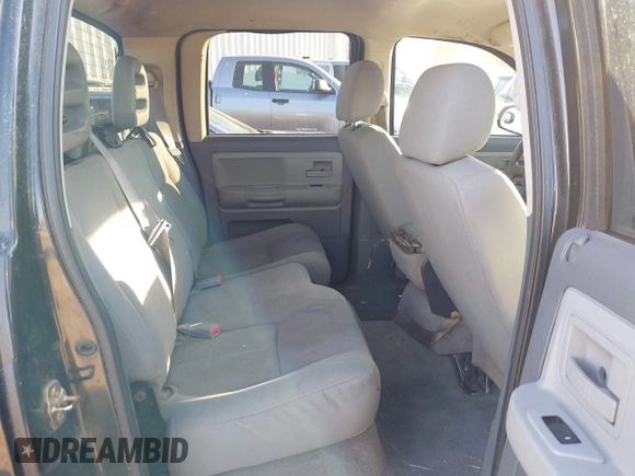 2006 Dodge Dakota SLT with VIN 1D7HE48N46S641019, listed as a IAAI auction lot 41494162 with 172,135 mi miles and . Bid and sale history available at carsss.com. Image 8.