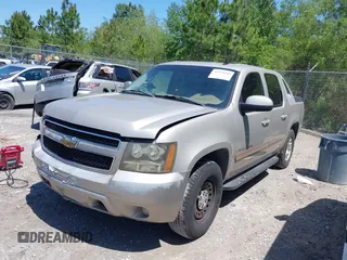 2007 Chevrolet Avalanche LTZ with VIN 3GNEC12J27G123076, listed as a IAAI auction lot 41971545 with Not provided miles and . Bid and sale history available at DreamBid. Image 2.