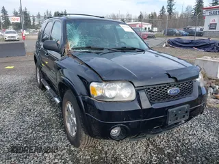 2006 Ford Escape Limited with VIN 1FMYU94176KD46991, listed as a IAAI auction lot 41312961 with 197,241 mi miles. Bid and sale history available at carsss.com. Image 1.