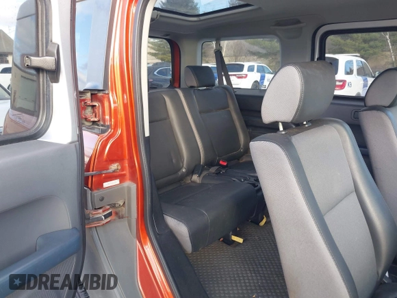 2005 Honda Element with VIN 5J6YH27385L027857, listed as a IAAI auction lot 41340312 with 195,775 mi miles and . Bid and sale history available at DreamBid. Image 8.