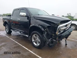2013 Ram 1500 Express z VIN 1C6RR6KT2DS617294, wystawiony jako IAAI lot #42031712 z przebiegiem 188 723 mil mil oraz . Historia ofert i sprzedaży dostępna na DreamBid. Obrazek 1.