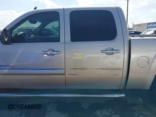 2007 GMC Sierra Denali z VIN 2GTEC638771678468, wystawiony jako IAAI lot #42375216 z przebiegiem 248 339 mil mil oraz . Historia ofert i sprzedaży dostępna na DreamBid. Obrazek 15.