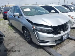 2018 Honda Clarity Plug-In Hybrid with VIN JHMZC5F18JC005408, listed as a IAAI auction lot 41621017 with 91,531 mi miles. Bid and sale history available at carsss.com. Image 1.