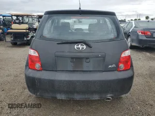 2006 Scion xA z VIN JTKKT624X60155935, wystawiony jako Copart lot #74894574 z przebiegiem Nie podano mil oraz Szkody całkowita. Historia ofert i sprzedaży dostępna na DreamBid. Obrazek 6.