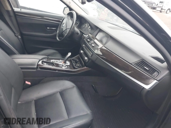 2013 BMW 5 Series 528i xDrive with VIN WBAXH5C59DDW15444, listed as a IAAI auction lot 40818314 with 114,901 mi miles and . Bid and sale history available at DreamBid. Image 5.