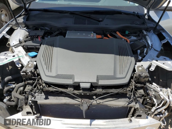 2022 Audi e-tron Premium Plus z VIN WA1LAAGE1NB046721, wystawiony jako Copart lot #60505985 z przebiegiem 23 143 mil mil oraz Szkoda całkowita • Salvage title. Historia ofert i sprzedaży dostępna na DreamBid. Obrazek 12.