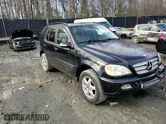 2003 Mercedes-Benz M 350 z VIN 4JGAB57E83A432777, wystawiony jako Copart lot #45981795 z przebiegiem 155 900 mil mil oraz Szkoda całkowita • Salvage title. Historia ofert i sprzedaży dostępna na DreamBid. Obrazek 12.