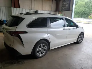 2021 Toyota Sienna XLE with VIN 5TDYRKEC0MS041223, listed as a Copart auction lot 55113465 with 97,670 mi miles and Clean Title. Bid and sale history available at DreamBid. Image 3.