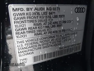 2023 Audi Q8 Premium with VIN WA1AVBF19PD019841, listed as a IAAI auction lot 40827495 with 29,033 mi miles and . Bid and sale history available at DreamBid. Image 9.