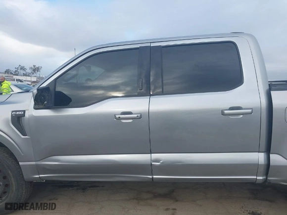 2022 Ford F-150 XL with VIN 1FTEW1EP5NKD41812, listed as a IAAI auction lot 41777794 with 60,605 mi miles. Bid and sale history available at carsss.com. Image 14.