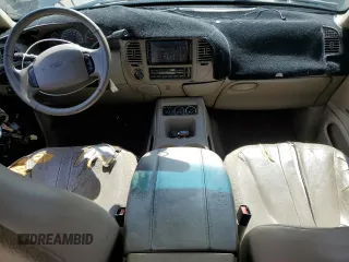 2002 Ford Expedition Eddie Bauer with VIN 1FMPU18L22LA37667, listed as a Copart auction lot 62414565 with 292,660 mi miles and Clean title. Bid and sale history available at DreamBid. Image 8.