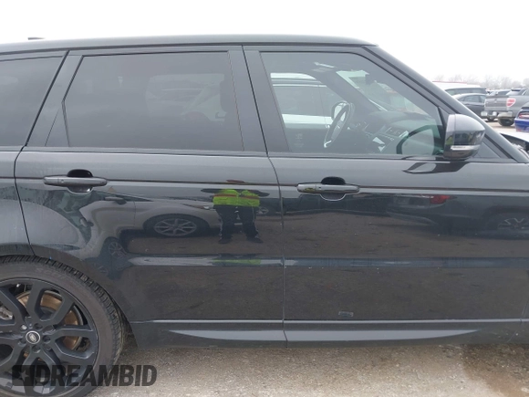 2020 Land Rover Range Rover Sport HSE z VIN SALWR2SU7LA878432, wystawiony jako IAAI lot #41473059 z przebiegiem 71 838 mil mil oraz . Historia ofert i sprzedaży dostępna na DreamBid. Obrazek 13.