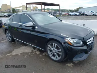 2016 Mercedes-Benz C 300 z VIN 55SWF4JB1GU143579, wystawiony jako IAAI lot #41915682 z przebiegiem 92 768 mil mil oraz . Historia ofert i sprzedaży dostępna na DreamBid. Obrazek 1.