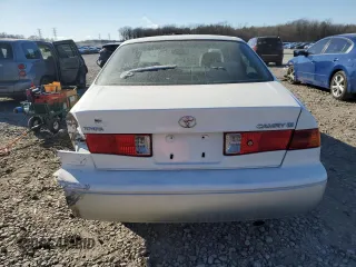 2001 Toyota Camry CE with VIN JT2BG22K810574290, listed as a Copart auction lot 88554975 with 267,620 mi miles and Salvage Title. Bid and sale history available at carsss.com. Image 6.