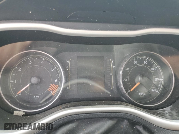 2015 Jeep Cherokee Sport с VIN 1C4PJLAB7FW631413, выставлен на аукционе Copart как лот 54123535 с пробегом Не указан миль и Списание • Salvage title. История ставок и продаж доступна на DreamBid. Изображение 9.