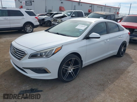 2015 Hyundai Sonata SE z VIN 5NPE24AFXFH235205, wystawiony jako IAAI lot #41596454 z przebiegiem 66 461 mil mil oraz . Historia ofert i sprzedaży dostępna na DreamBid. Obrazek 17.