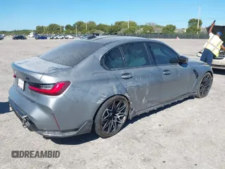 2023 BMW M3 Competition z VIN WBS33AY06PFP69567, wystawiony jako IAAI lot #41832775 z przebiegiem Nie podano mil oraz . Historia ofert i sprzedaży dostępna na DreamBid. Obrazek 4.