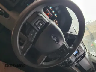 2019 Ford F-150 XL с VIN 1FTFX1E55KKD84557, выставлен на аукционе IAAI как лот 42829389 с пробегом 176 150 миль миль и . История ставок и продаж доступна на DreamBid. Изображение 13.