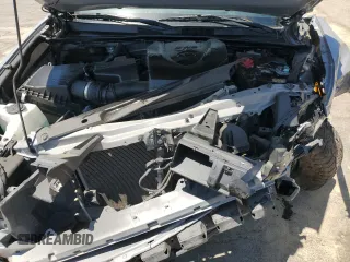 2020 Toyota Tacoma SR5 z VIN 3TMDZ5BN0LM094976, wystawiony jako Copart lot #58695515 z przebiegiem 84 025 mil mil oraz Czysty tytuł • Clean title. Historia ofert i sprzedaży dostępna na DreamBid. Obrazek 11.