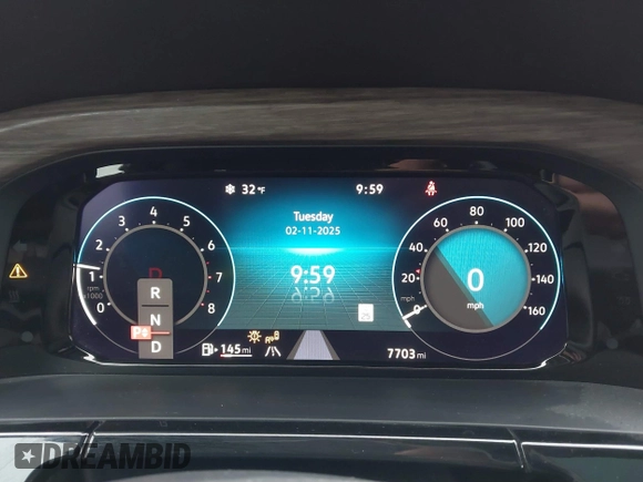 2024 Volkswagen Atlas SEL Premium R-Line z VIN 1V2FR2CA0RC523772, wystawiony jako IAAI lot #41544482 z przebiegiem 7 703 mil mil oraz . Historia ofert i sprzedaży dostępna na DreamBid. Obrazek 7.