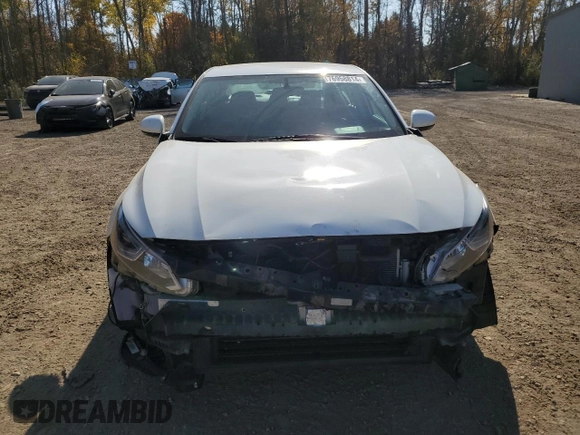 2019 Nissan Altima 2.5 S with VIN 1N4BL4BW2KN311675, listed as a Copart auction lot 76958814 with 130,326 mi miles and Salvage Title. Bid and sale history available at carsss.com. Image 5.