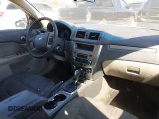 2012 Ford Fusion SE with VIN 3FAHP0HAXCR427773, listed as a IAAI auction lot 41640675 with 166,234 mi miles and . Bid and sale history available at carsss.com. Image 5.