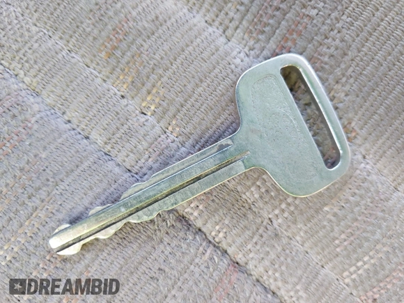 1998 Toyota 4Runner SR5 с VIN JT3GN86R5W0057330, выставлен на аукционе IAAI как лот 41970134 с пробегом 252 753 миль миль и . История ставок и продаж доступна на DreamBid. Изображение 11.
