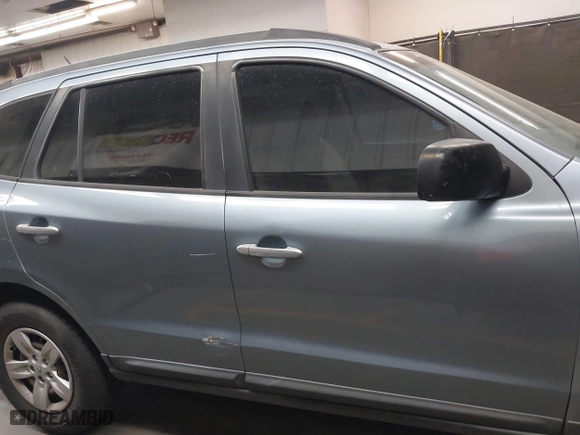 2009 Hyundai Santa Fe GLS with VIN 5NMSG13D69H316685, listed as a IAAI auction lot 41966283 with 147,761 mi miles. Bid and sale history available at carsss.com. Image 12.