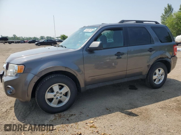2012 Ford Escape XLT z VIN 1FMCU9DG8CKB35535, wystawiony jako Copart lot #60202675 z przebiegiem 205 750 mil mil oraz Szkoda całkowita • Salvage title. Historia ofert i sprzedaży dostępna na DreamBid. Obrazek 1.