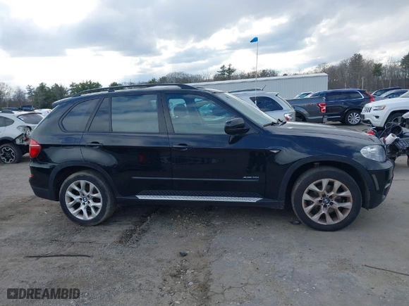 2013 BMW X5 xDrive35i with VIN 5UXZV4C50D0E06603, listed as a IAAI auction lot 41881485 with 171,701 mi miles. Bid and sale history available at carsss.com. Image 13.