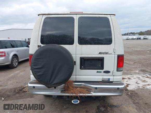 2011 Ford Econoline Passenger XL with VIN 1FBNE3BL1BDA10892, listed as a IAAI auction lot 41501542 with 33,794 mi miles. Bid and sale history available at carsss.com. Image 16.
