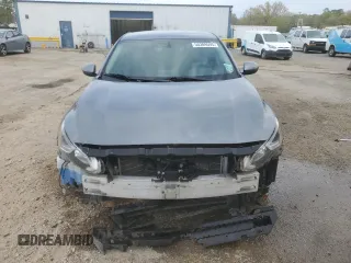 2019 Nissan Altima 2.5 S with VIN 1N4BL4BV6KC242556, listed as a Copart auction lot 50389595 with 96,784 mi miles and Salvage Title. Bid and sale history available at carsss.com. Image 5.