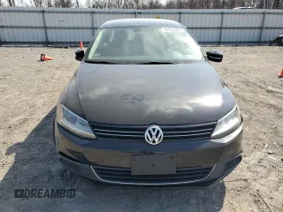 2013 Volkswagen Jetta Sedan SE with VIN 3VWDP7AJ5DM418437, listed as a Copart auction lot 49165005 with 132,458 mi miles and Salvage Title. Bid and sale history available at carsss.com. Image 5.