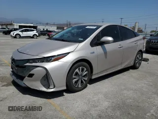 2017 Toyota Prius Plus with VIN JTDKARFP3H3059827, listed as a Copart auction lot 62533105 with 266,333 mi miles and Salvage title. Bid and sale history available at DreamBid. Image 1.